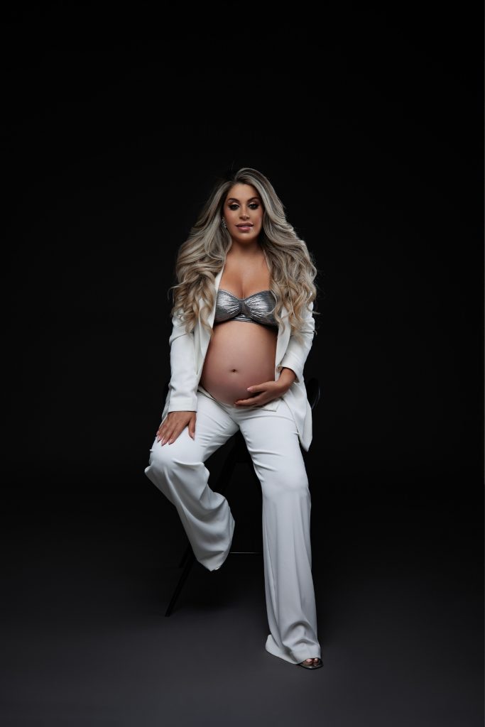 Lil One Photography - Maternity portraits
