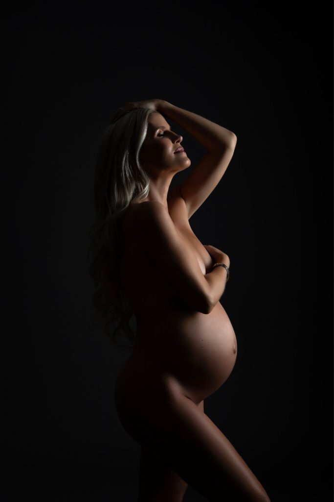 Lil One Photography - Maternity portraits