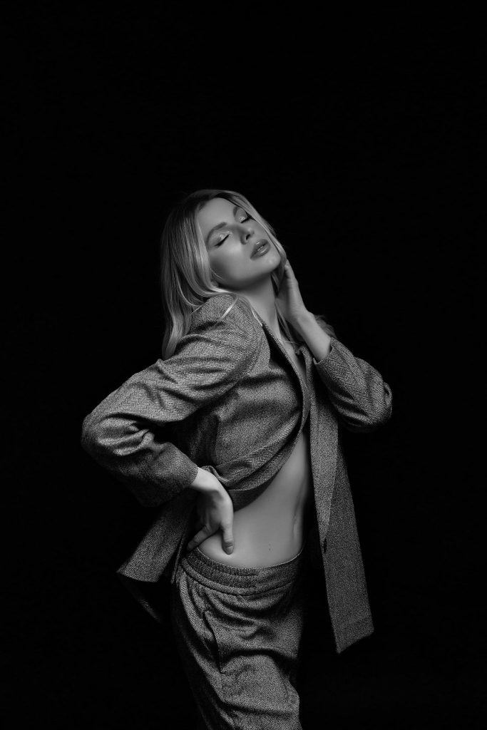 Lil One Photography – Love Yourself glamour and boudoir portraits