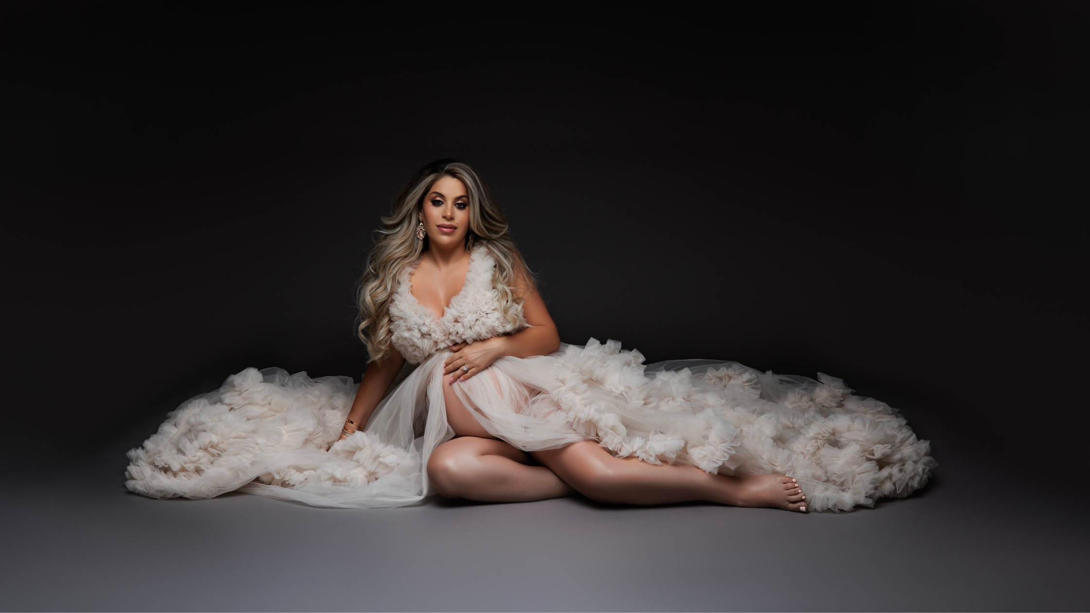 Maternity by Maria Damian for Lil One Photography